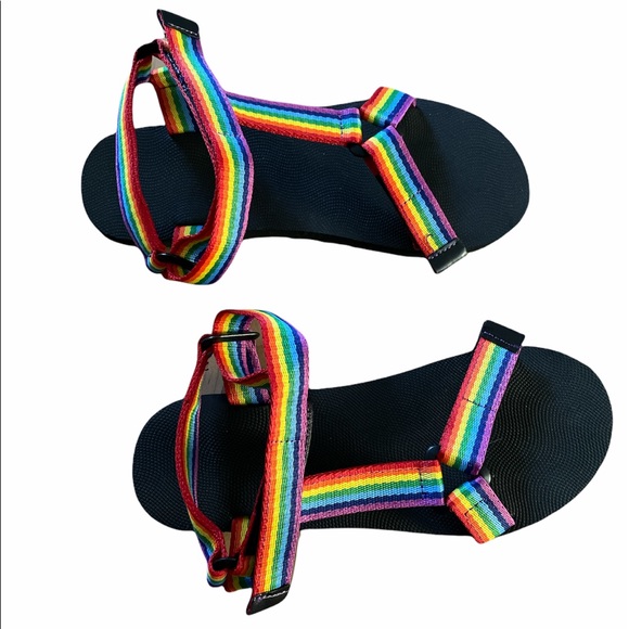 Fun unisex Pride Sandal in Stripes Sz 37 - Picture 3 of 7